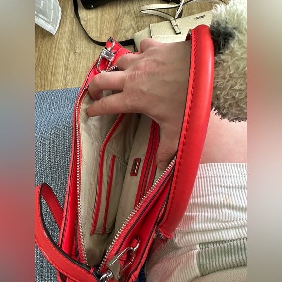 Red Guess Purse - Picture 3 of 5